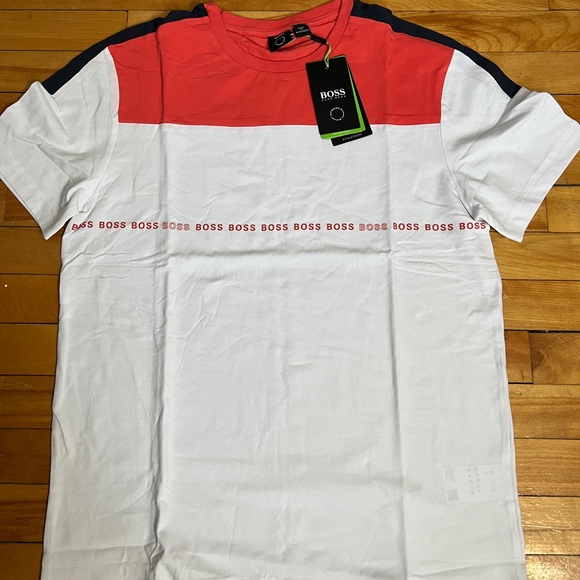 🔥🔥SOLD🔥🔥💯Authentic Hugo boss t-shirt collection - Picture 2 of 6